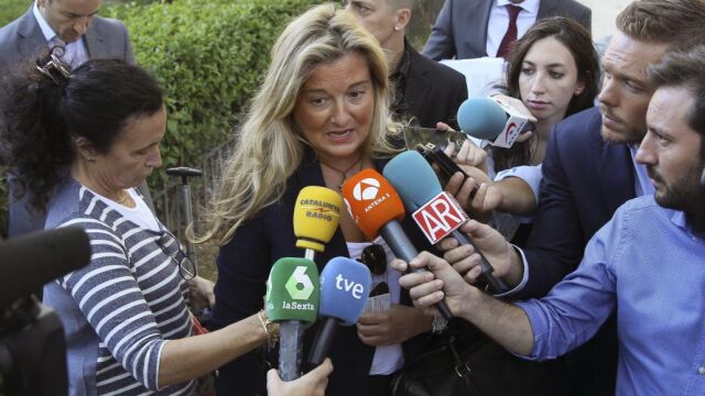 GLa abogada de Manos Limpias Virginia López Negrete, a su llegada  a la Audiencia Nacional