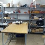 Detenidas 55 personas en un taller clandestino de productos falsificados en Ubrique
