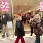 Los pequeños y medianos comercios han cumplido con el periodo de rebajas tradicional