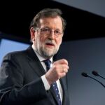 El presidente del Gobierno, Mariano Rajoy, hoy durante la rueda de prensa en Bruselas al término de la reunión del Consejo Europeo