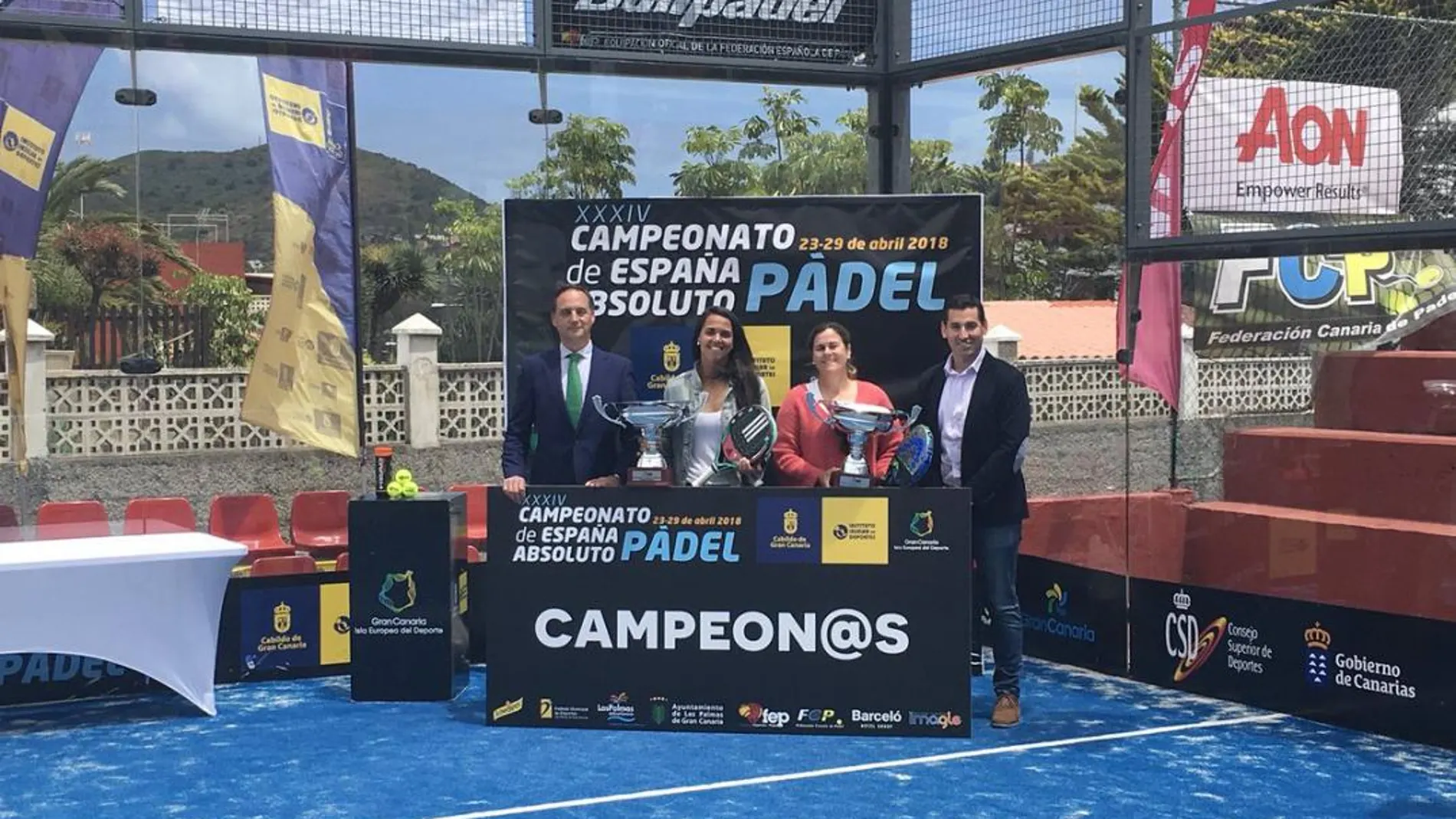Magüi Serna y Mari Carmen Díaz