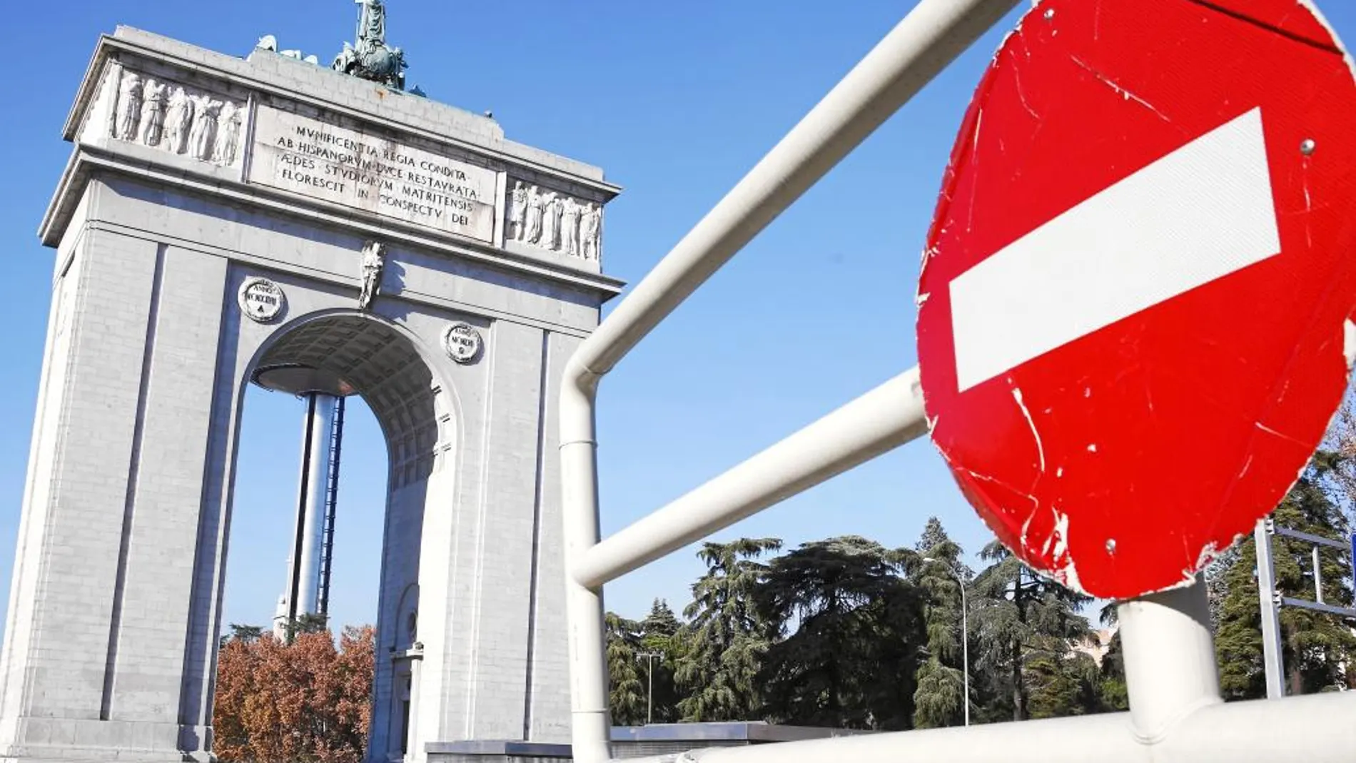 El Arco de la Victoria de Moncloa rinde homenaje a la victoria del bando nacional
