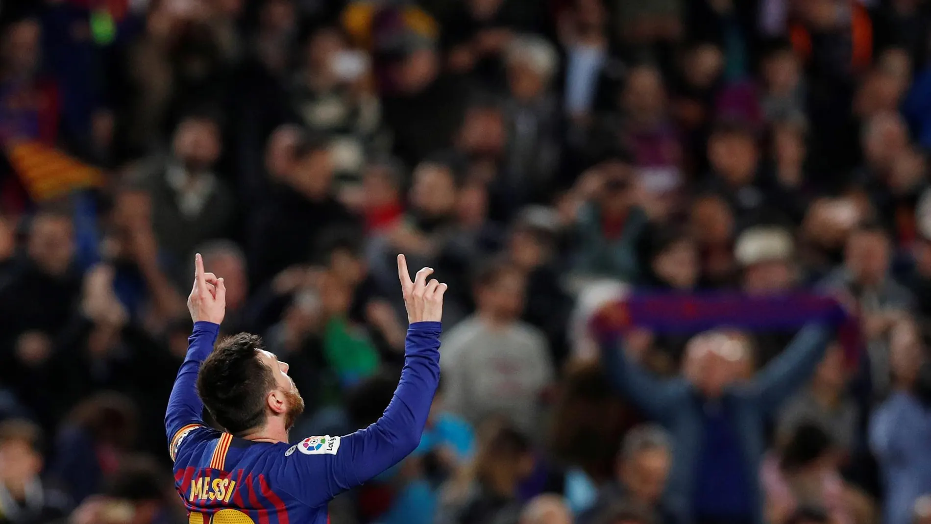 Messi celebra el gol que hizo campeón al Barcelona