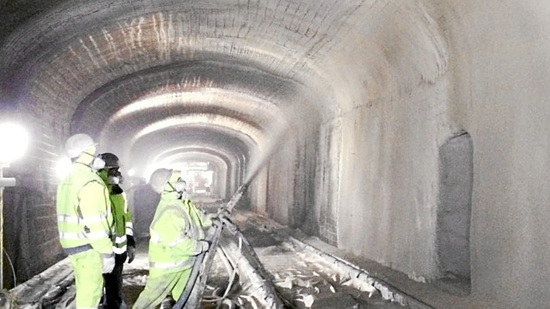 Se han renovado más de 13 kilómetros de túnel de la Línea 1, que tiene 100 años de historia