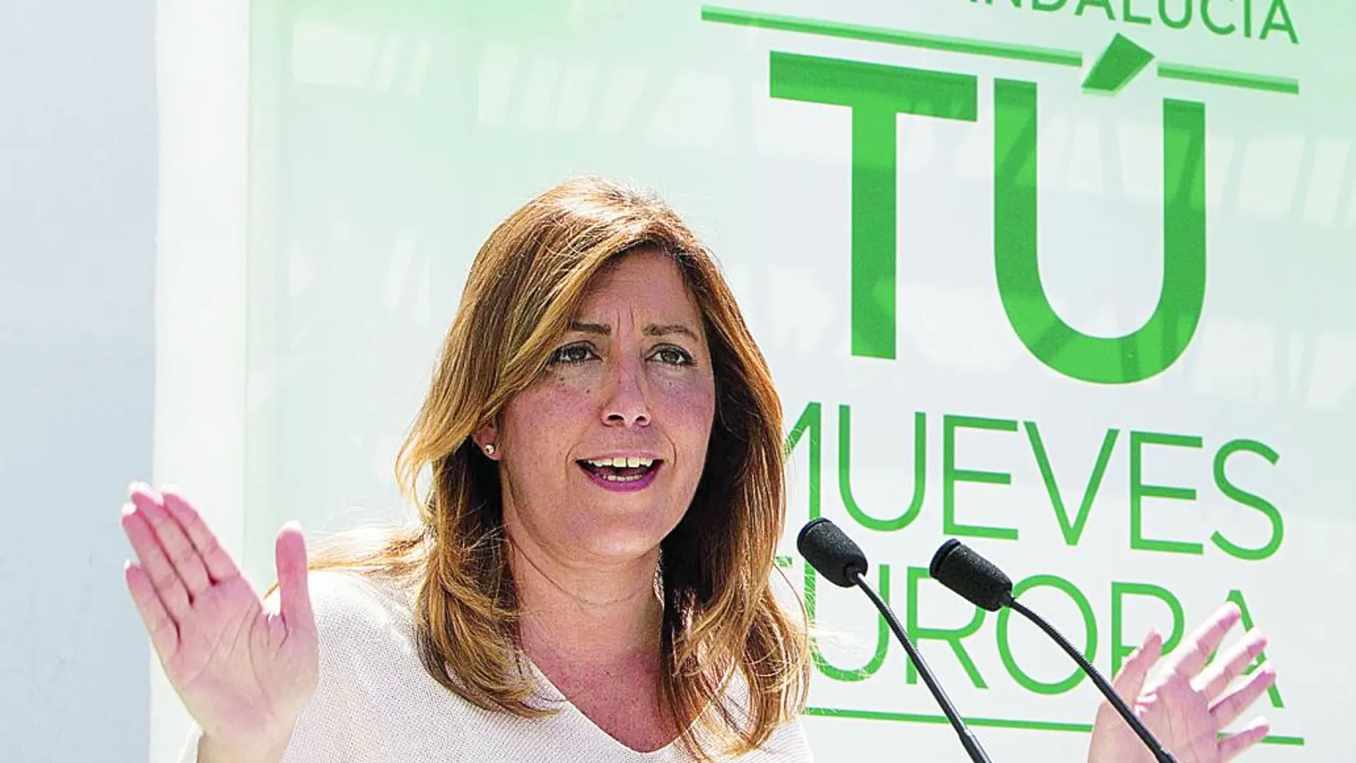 La presidenta de la Junta, Susana Díaz, durante la campaña de la elecciones europeas