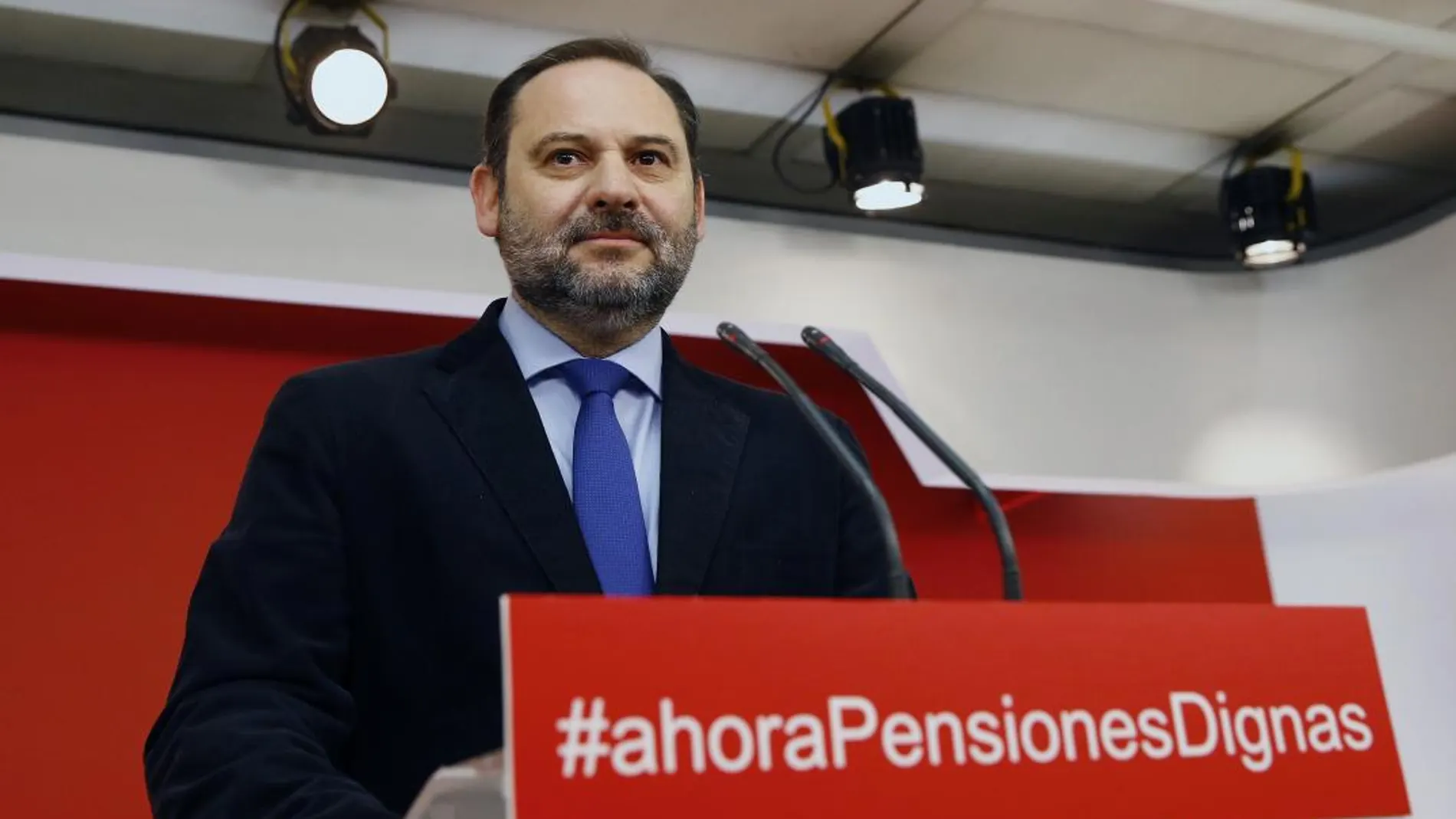 Rueda de prensa del secretario de Organización del PSOE, José Luis Ábalos, esta mañana en la sede federal de Ferraz. EFE/ J.P.Gandul