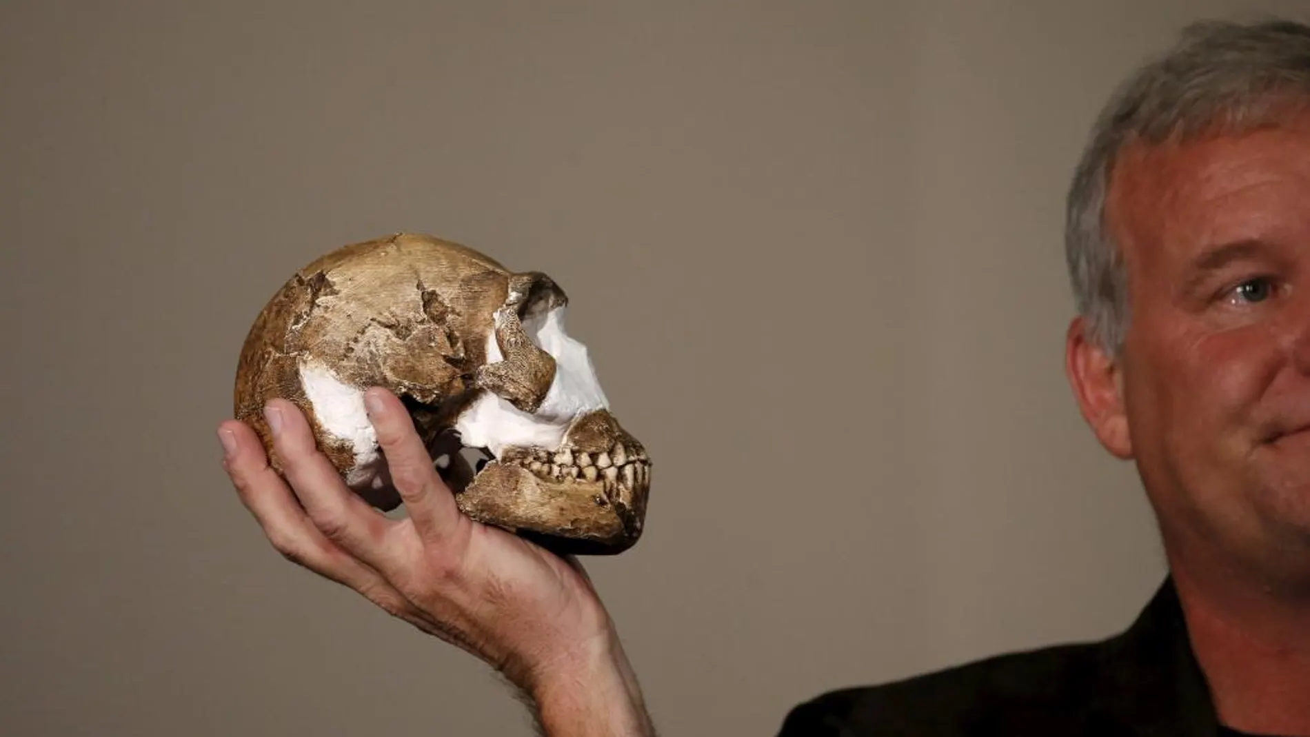 Una réplica del «Homo naledi», descubierta en el año 2015