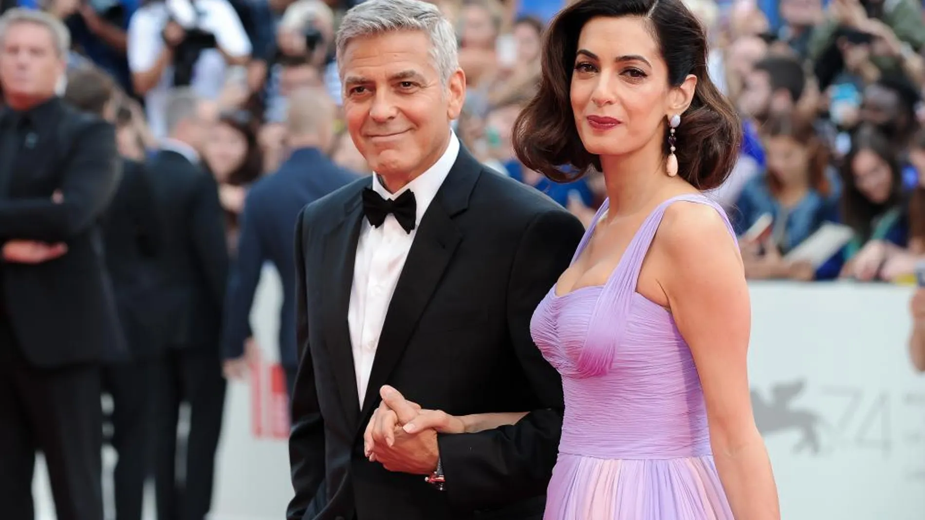 George y Amal Clooney en el Festival de cine de Venecia