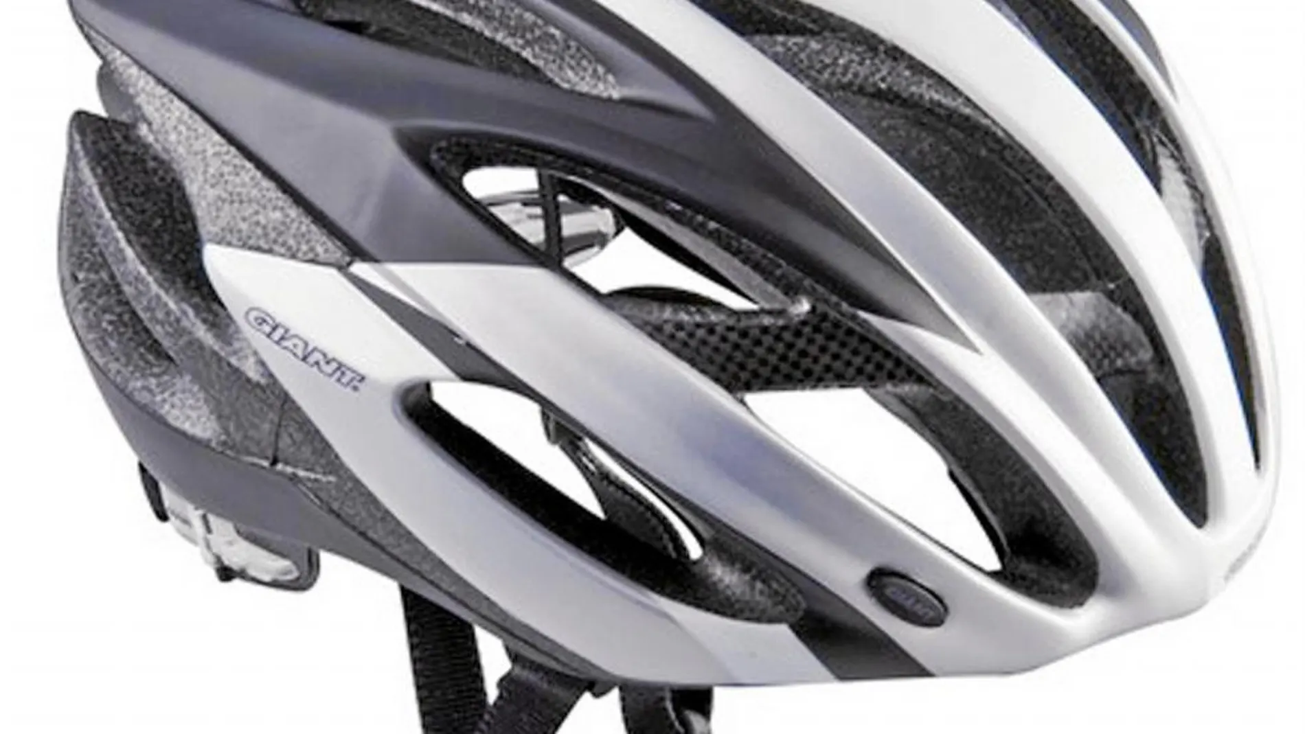 El casco será obligatorio para los ciclistas también en ciudad