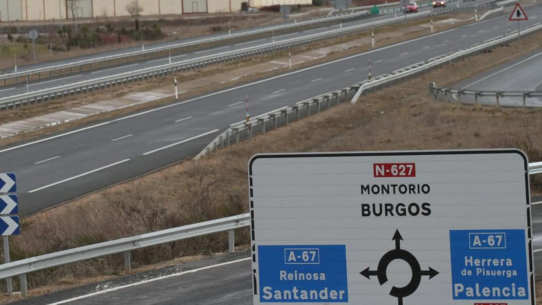 Un tramo de la autovía A-67, en la provincia de Palencia, lleva más de diez meses cerrado por obras
