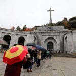 Cola para entrar en la Basílica del Valle de los Caídos