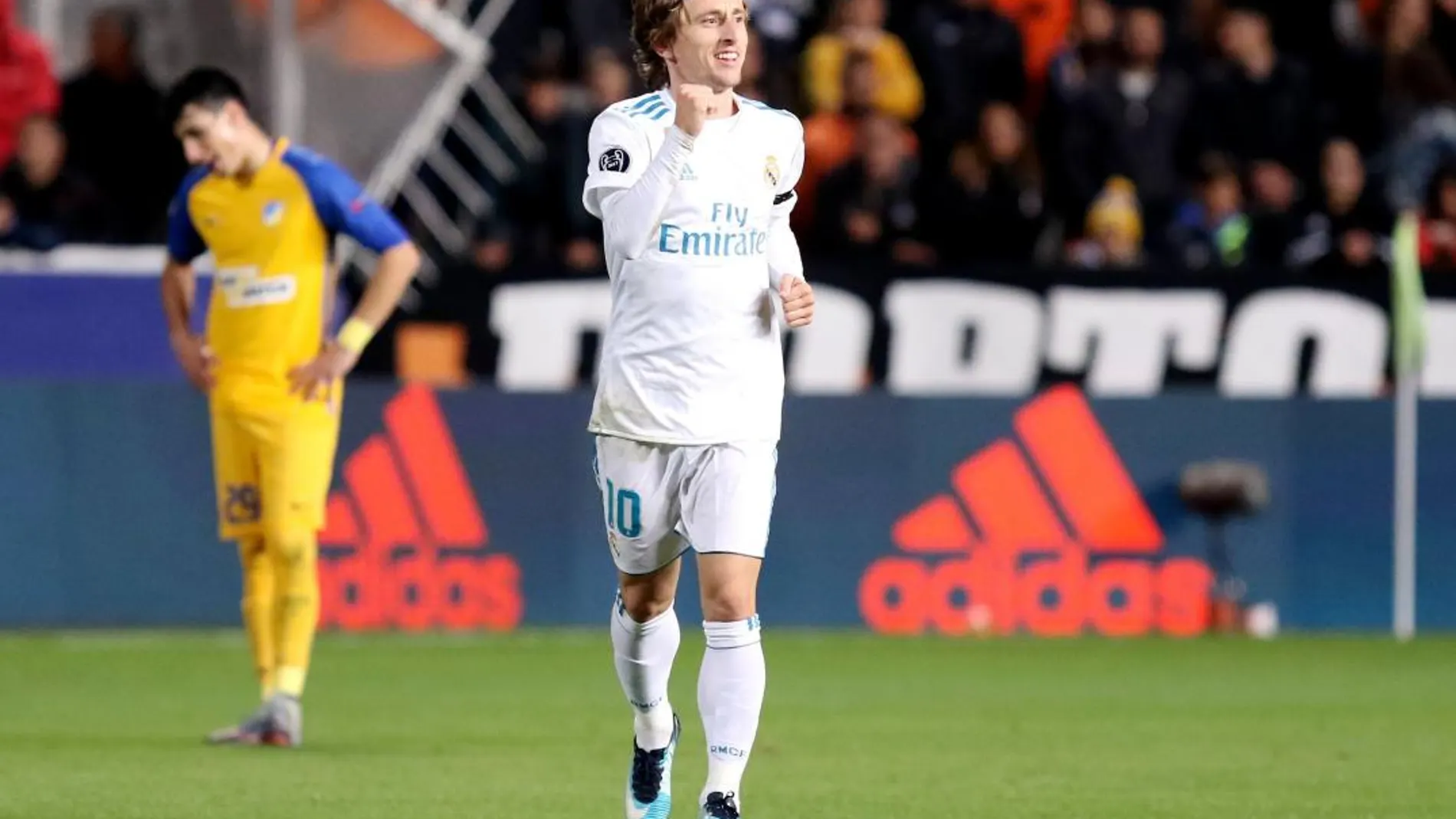 El jugador del Real Madrid Luka Modric celebra un gol esta temporada