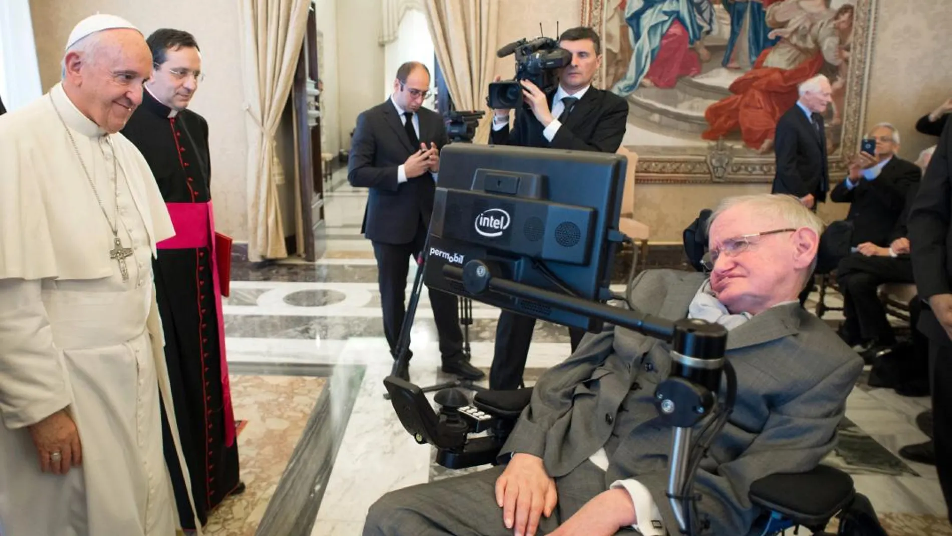 Stephen Hawking, junto al papa Francisco