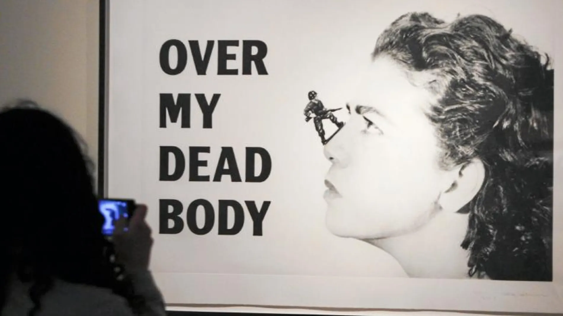 Las obras de la muestra de Fundación Canal se distribuyen en diferentes espacios: Violencia e individuo, Violencia y comunidad, Violencia y política o Violencia y cultura