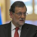 El presidente del Gobierno, Mariano Rajoy, tras finalizar su rueda de prensa ayer en La Moncloa