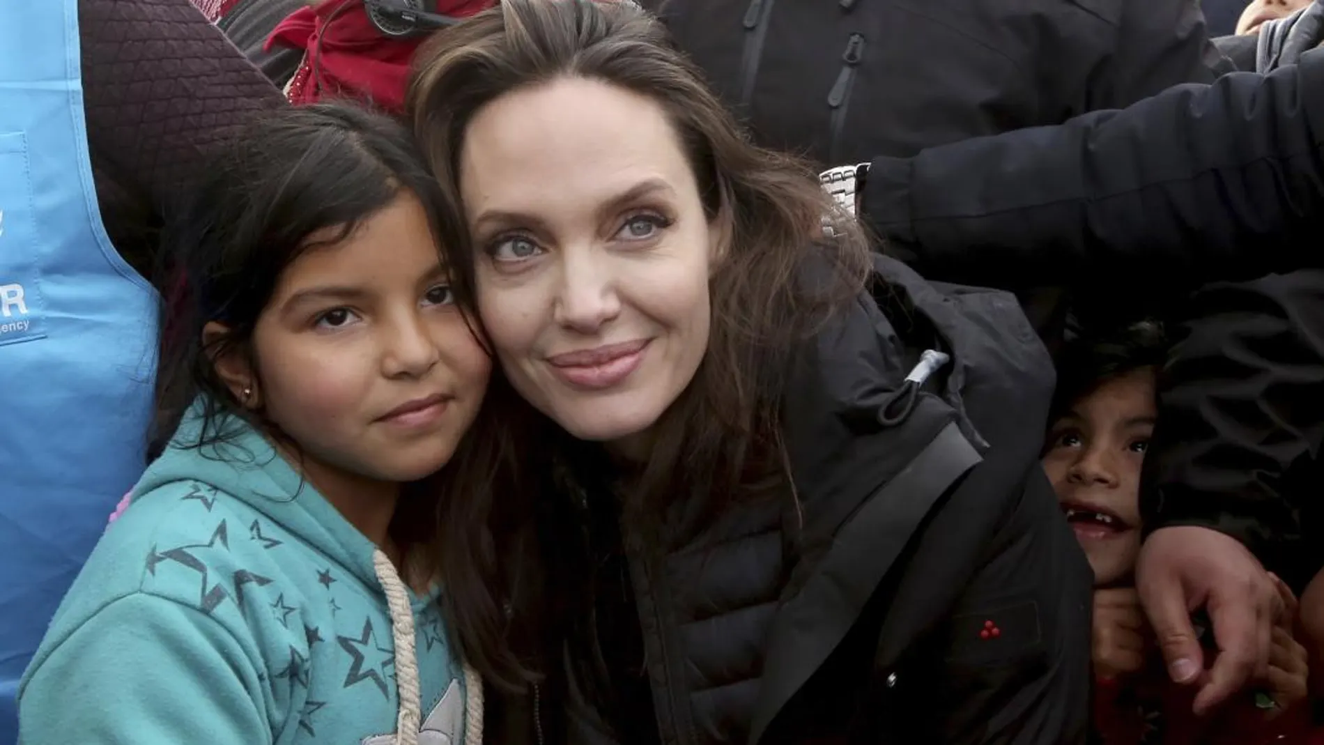La actriz Angelina Jolie durante su visita al campo de refugiados de Zaatari, el mayor de Jordania
