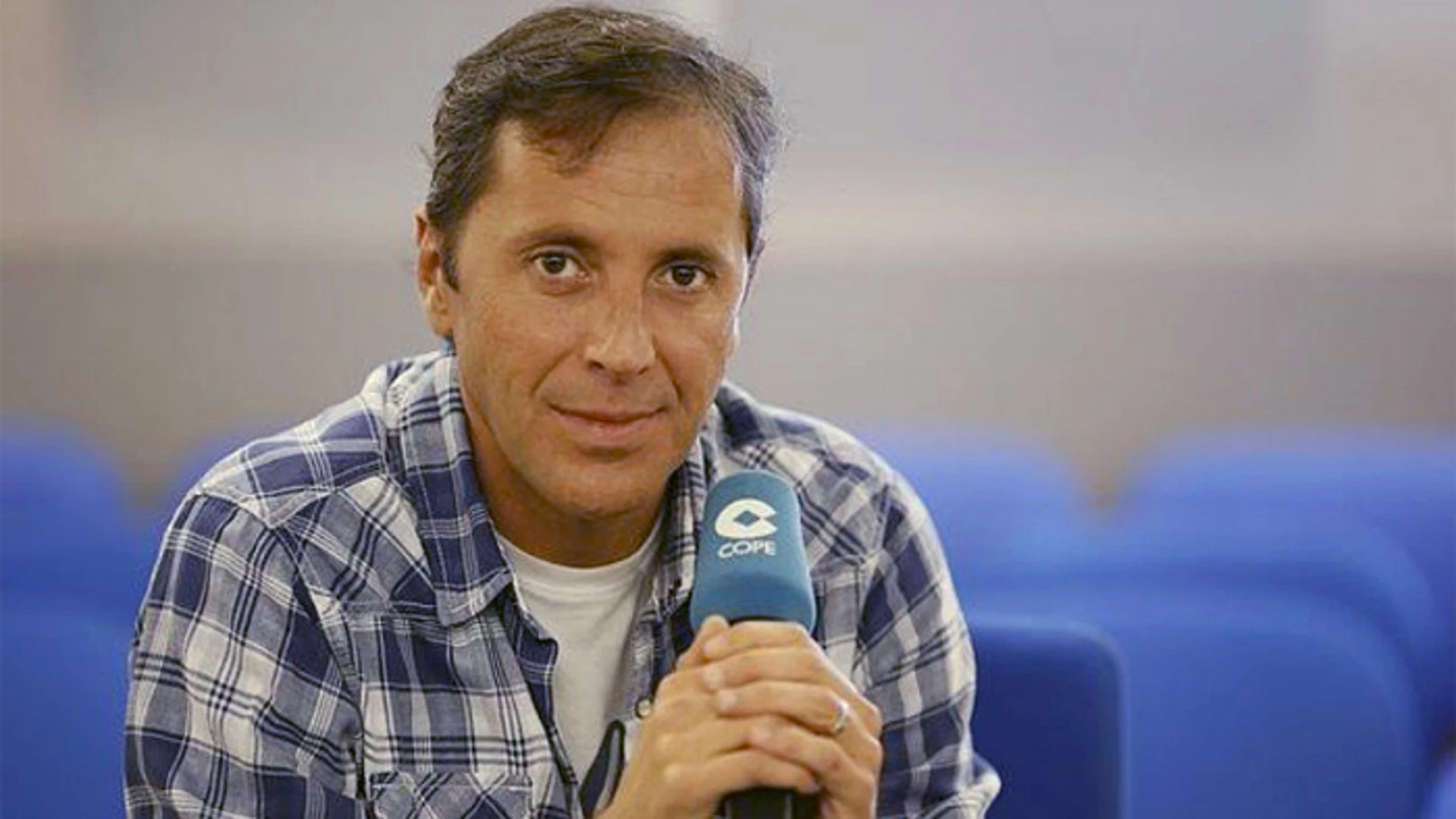 Paco González (COPE) arremete contra los jefes de TVE