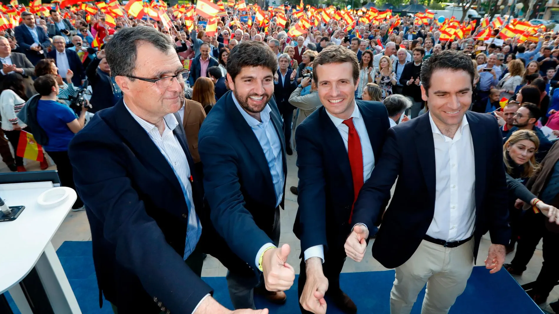 Pablo Casado clausura un mitin de partido en Murcia junto a Teodoro García Egea, Fernando López Miras y José Ballesta