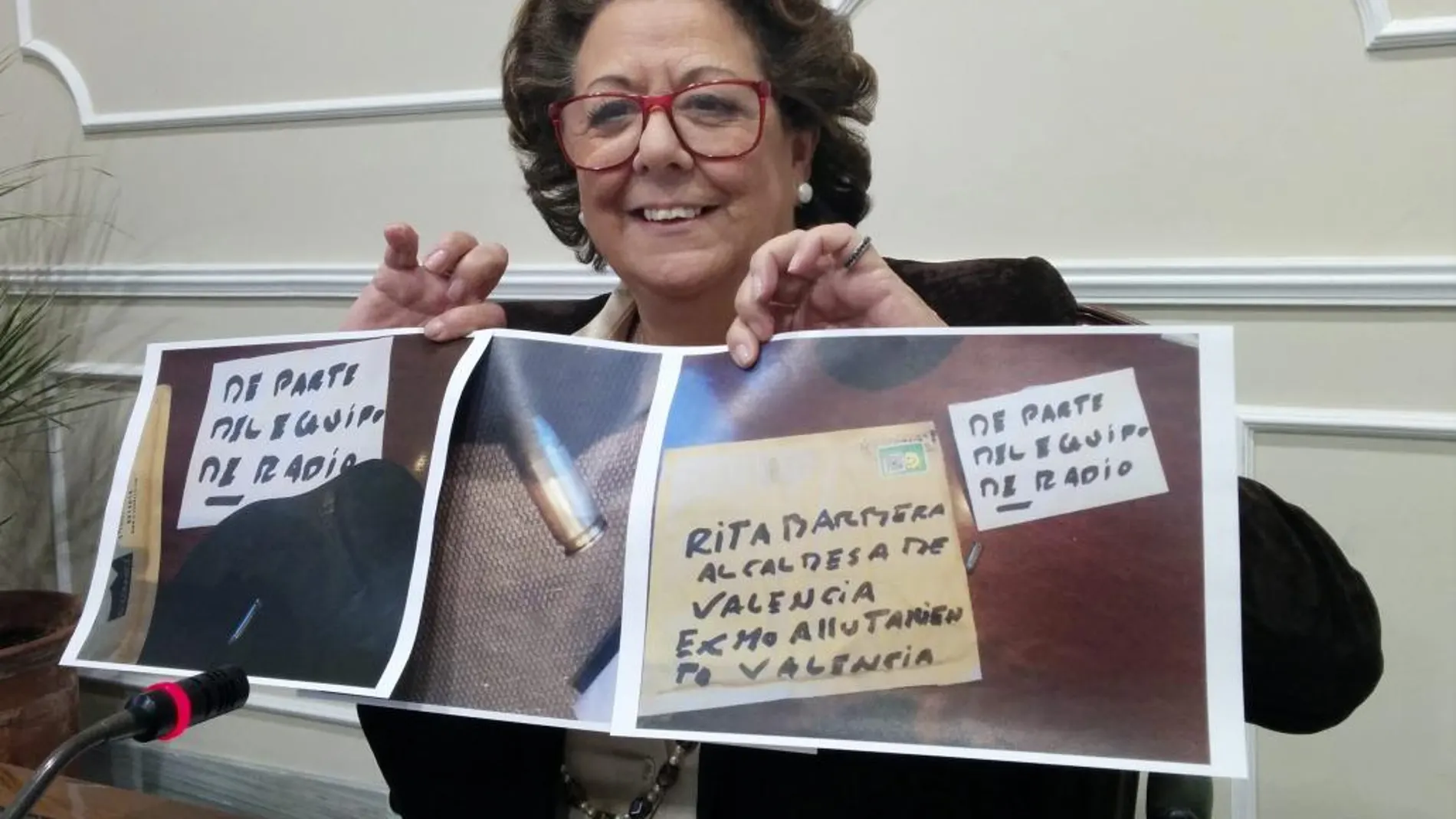 La alcaldesa de Valencia, Rita Barberá, ya denunció el pasado 9 de enero la recepción de un sobre dirigido a su nombre, en cuyo interior había una bala del calibre 9 milímetros parabellum