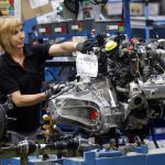 Los precios industriales frenan su caída y bajan el 4,7 % en junio