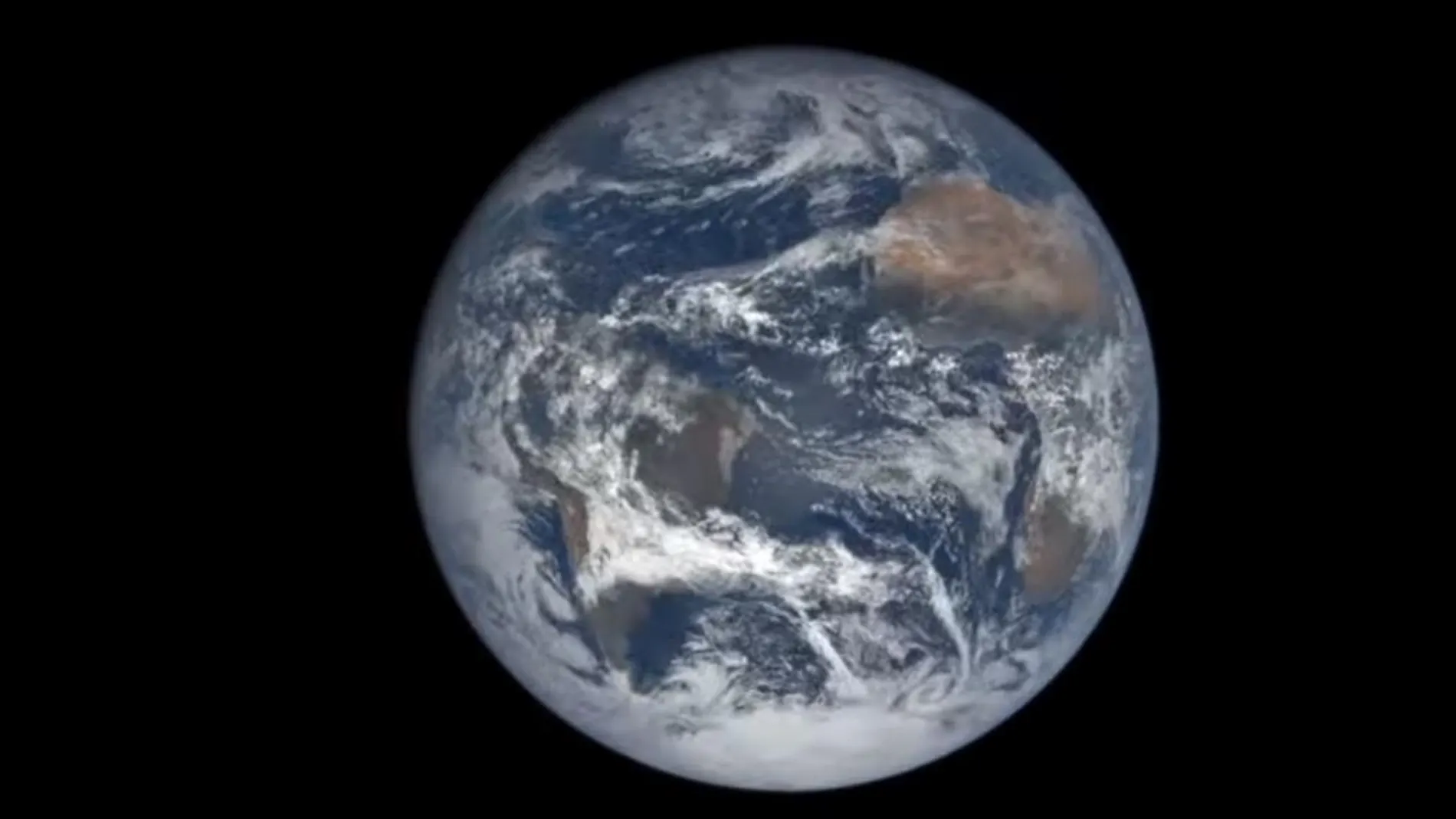 Un año de la tierra visto desde más de un millón de kilómetros