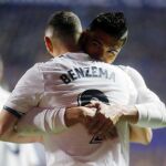Casemiro se abraza con Ben