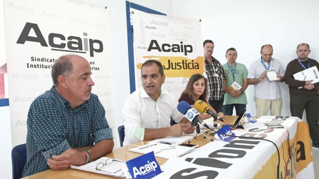 El líder del sindicato de prisiones Acaip ya está apartado del Cuerpo