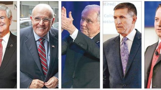 Chris Christie, Newt Gingrich, Rudolph Giuliani, Jeff Sessions, Michael Flynn, Reince Priebus y Steven Mnuchin