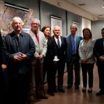 Representantes del COAS y autoridades, en la inauguración del foro / Foto: La Razón