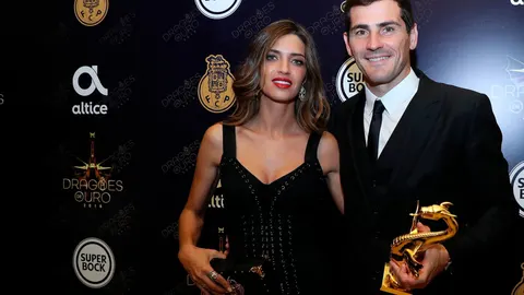 Sara Carbonero e Iker Casillas durante los premios Dragón de Oro en Oporto
