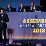 El presidente del FC Barcelona, Josep Maria Bartomeu, durante su intervención en la Asamblea de Compromisarios del FC Barcelona / Foto: Efe