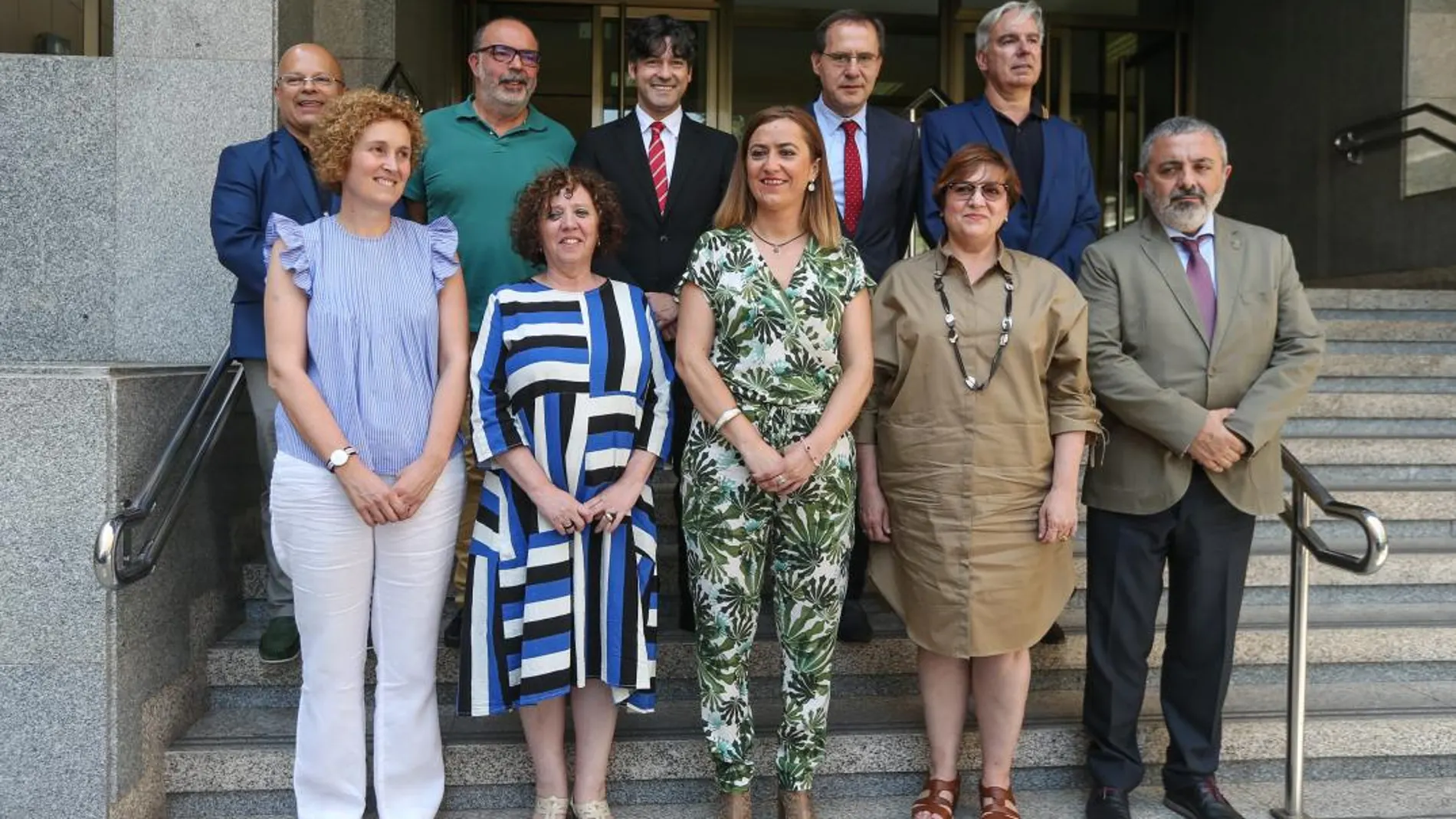 La delegada del Gobierno del Reino de España, Virginia Barcones, con los nueve subdelegados de Castilla y León en la primera reunión tras su toma de posesión