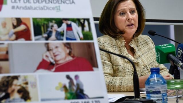 La consejera de Igualdad y Políticas Sociales, en una rueda de prensa