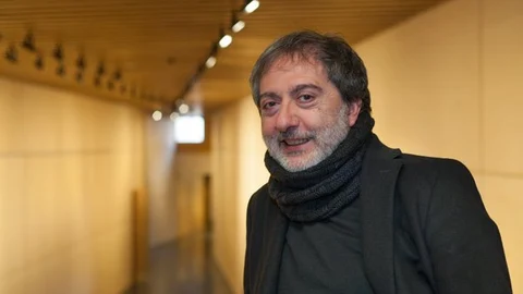 Javier Olivares («Isabel») ficha por Paramount