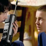 Dylan, el niño desaparecido y cuya búsqueda implica a todo el pueblo junto a la misteriosa niña Eleven