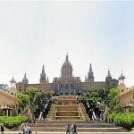 A los lados, el Palacio Victoria Eugenia que en la temporada 2018/19 volverá a acoger exposiciones.