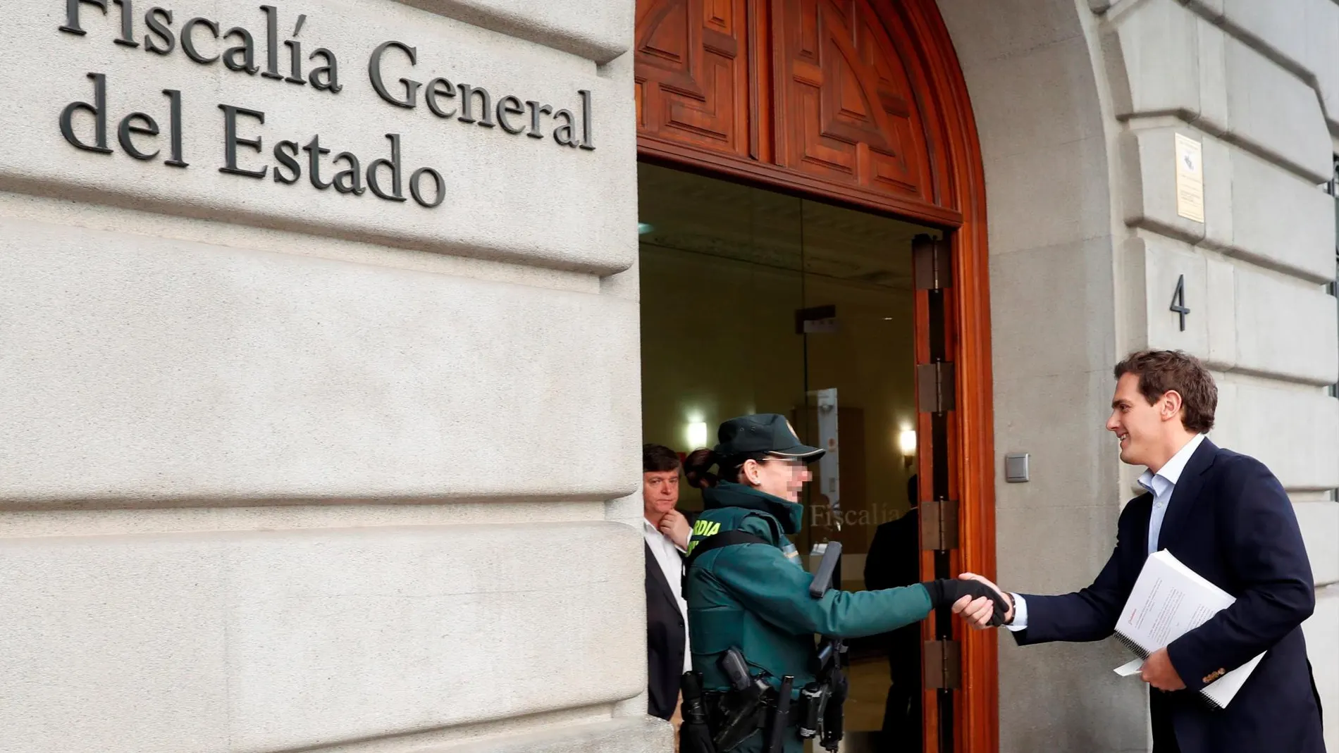 El presidente de Ciudadanos, Albert Rivera a su llegada a la Fiscalía General del Estado
