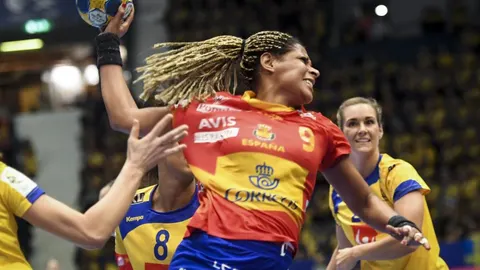 España coqueteó con la remontada (16-13) en los primeros minutos de la segunda mitad