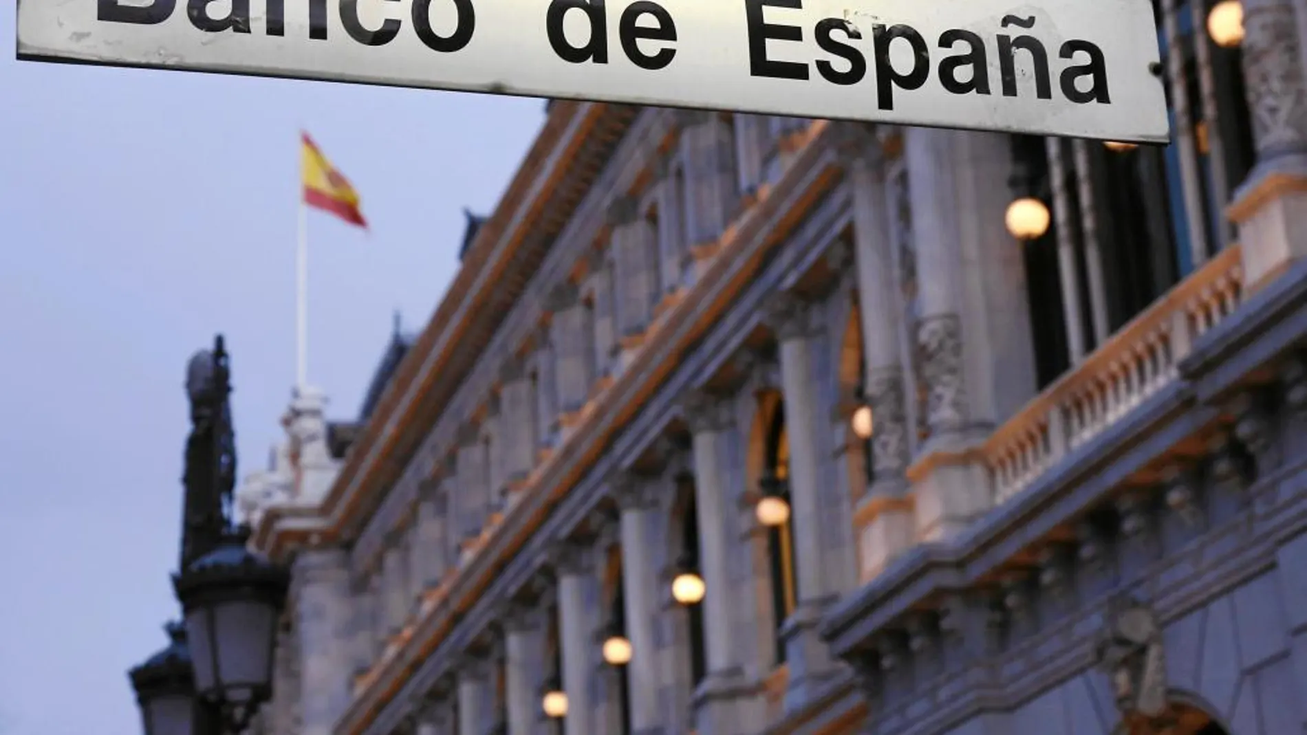 Cada familia española «tiene» una deuda pública de casi 62.000 euros, cifra equivalente a una hipoteca estatal de 1.850 euros anuales