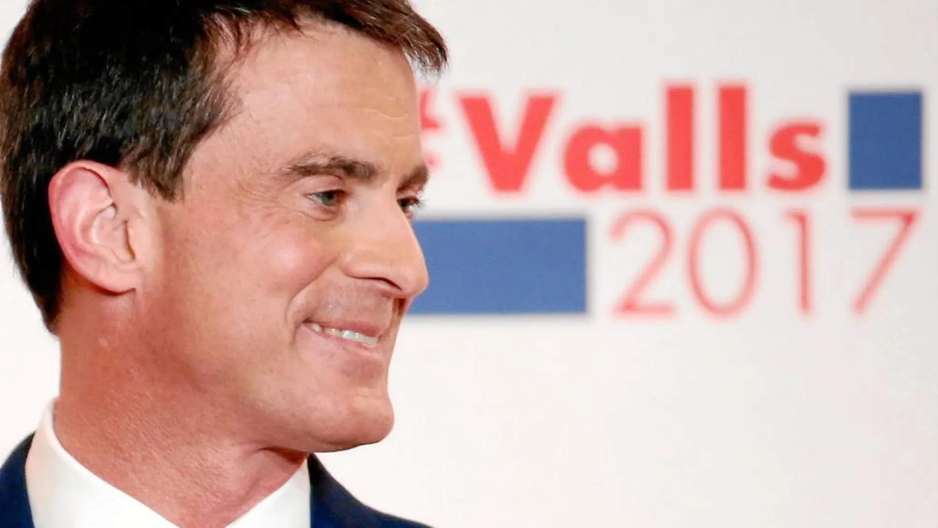 El ex primer ministro galo, Manuel Valls, hizo mención a su origen español en la presentación de su programa