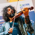 El violinista libanés durante la presentación de su concierto a favor de los refugiados