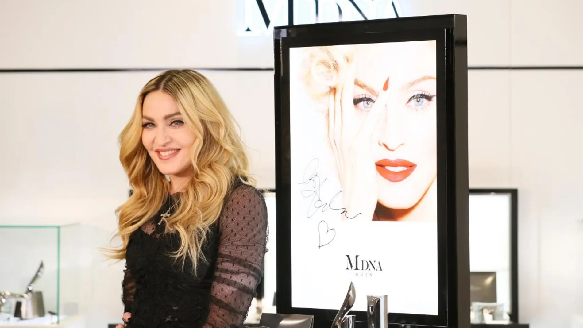 Madonna elimina sus arrugas a 300 dólares por sesión