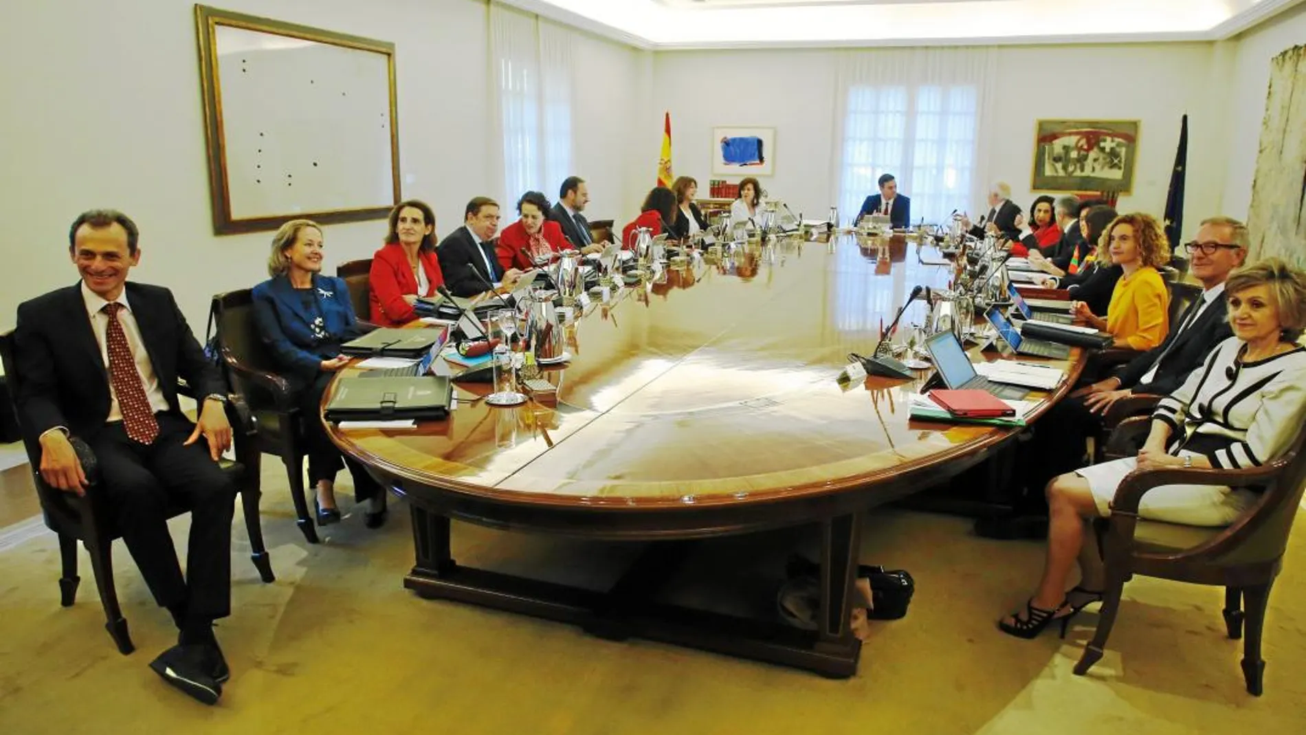 El Consejo de Ministros de Pedro Sánchez en una de sus reuniones semanales en La Moncloa