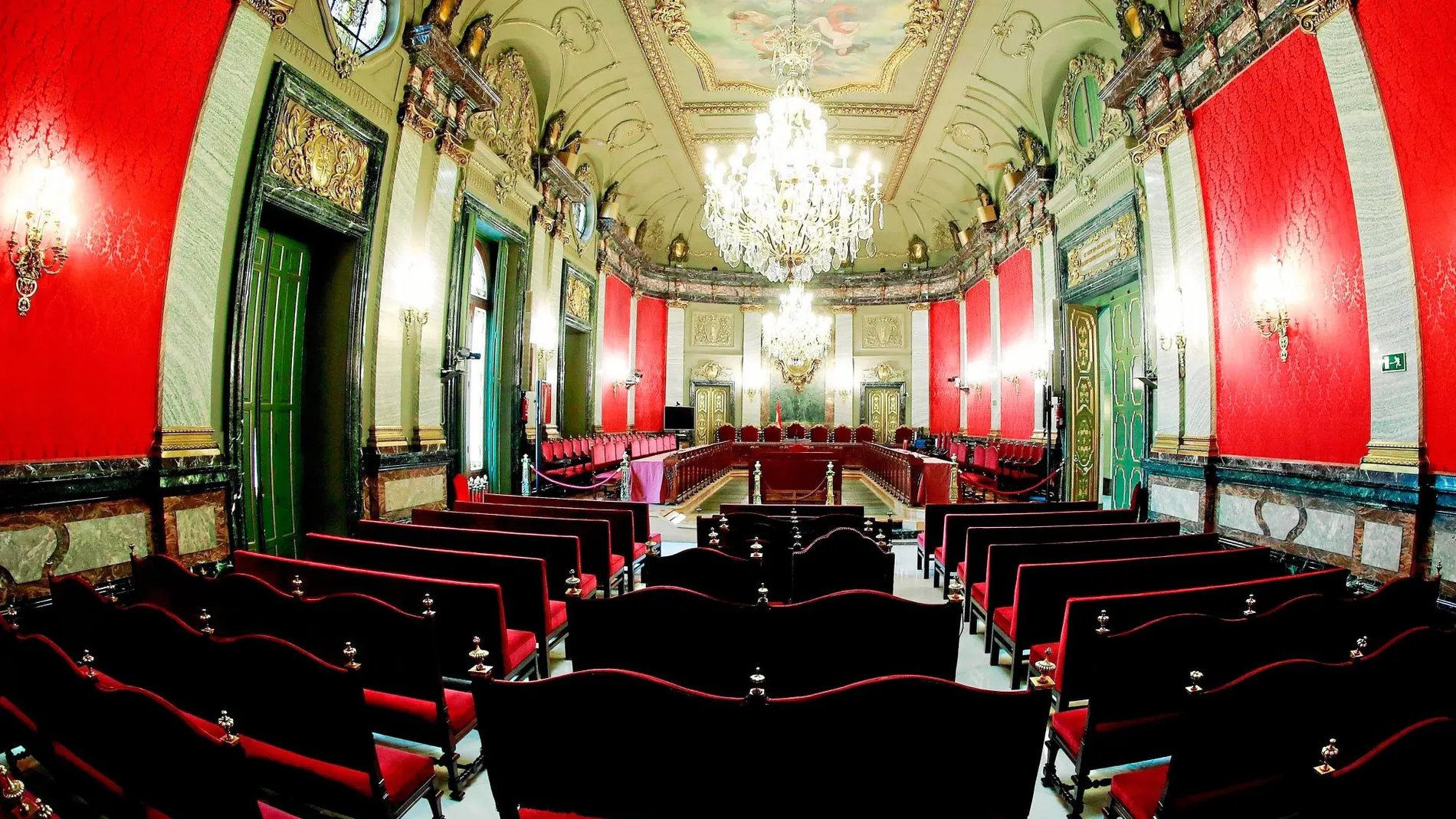 La Sala del Supremo en la que los 12 líderes del "procés"serán juzgados desde hoy / Efe