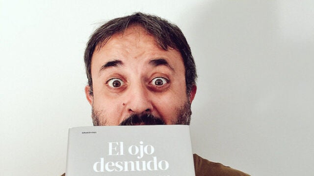 Antonio Martínez Ron, con su nuevo libro