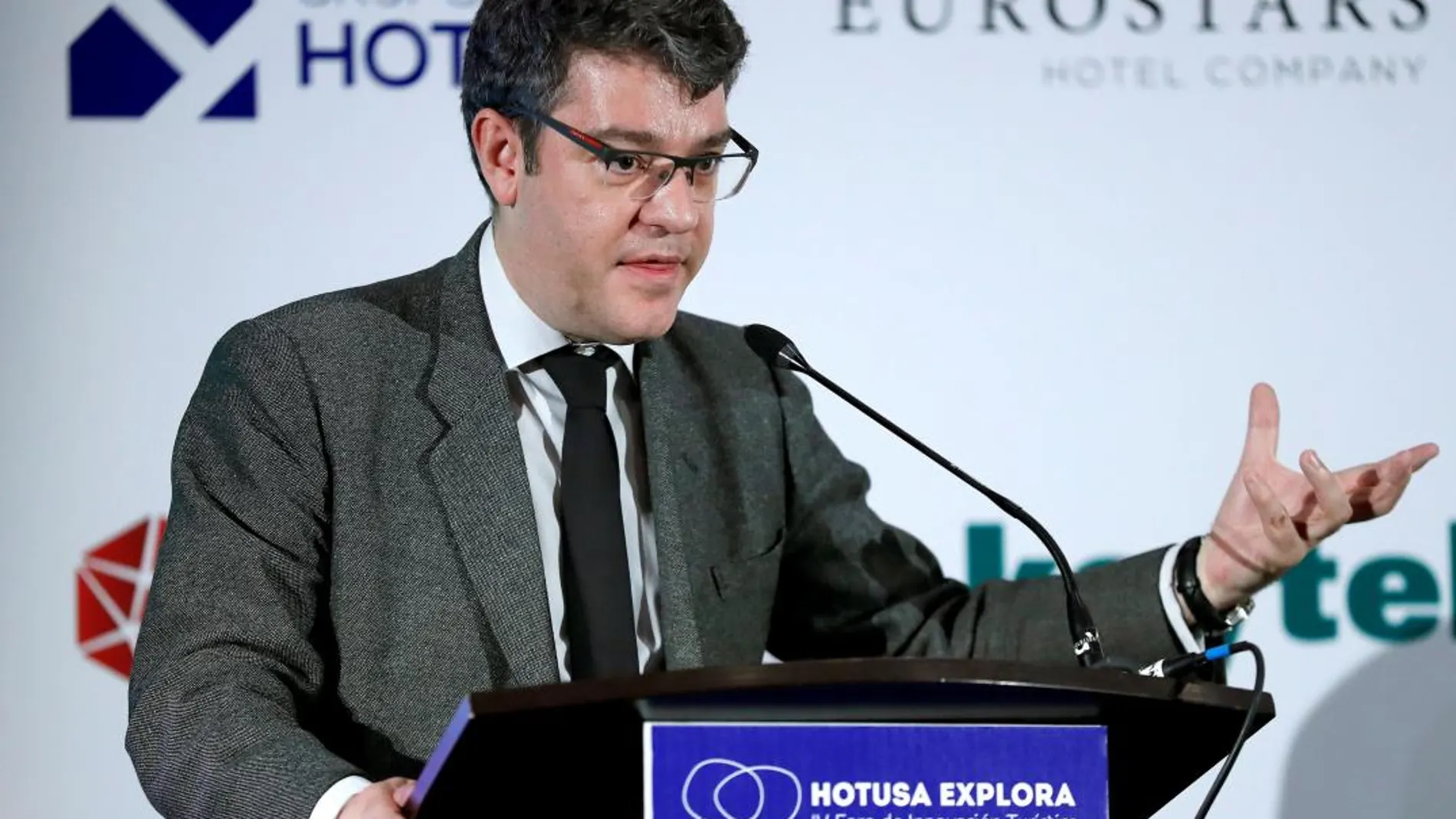 El ministro de Energía Álvaro Nadal, durante su intervención en la clausura del Foro de Innovación Turística "Hotusa explora"