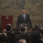 El rey Felipe, durante el acto solemne celebrado en el Palacio Real con motivo de la aplicación de la ley que concede la nacionalidad española a los sefardíes originarios de España