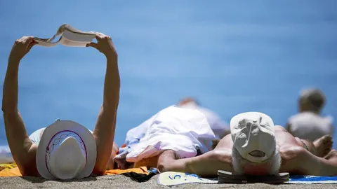 Un día soleado podemos pesar 0,000003 kilos más que uno nublado por culpa del «peso» de la luz