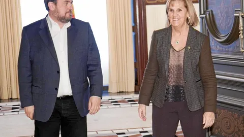 De Gispert recibe a Junqueras como presidente del grupo de ERC tras constituirse el Parlament