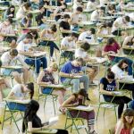 Los exámenes externos se aprobaron en 2016, aunque fueron posteriormente suspendidos por el Gobierno de Rajoy